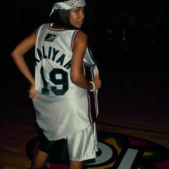 Aaliyah MTV Brick Layers jersey vintage! Rare! - Picture 2 of 4